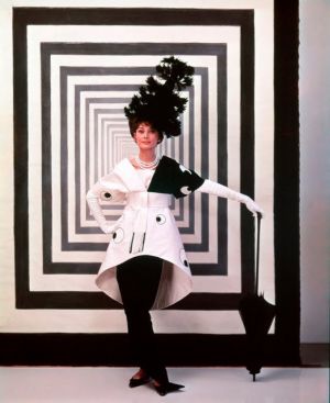 Audrey Hepburn - black and white dress - My Fair Lady.jpg